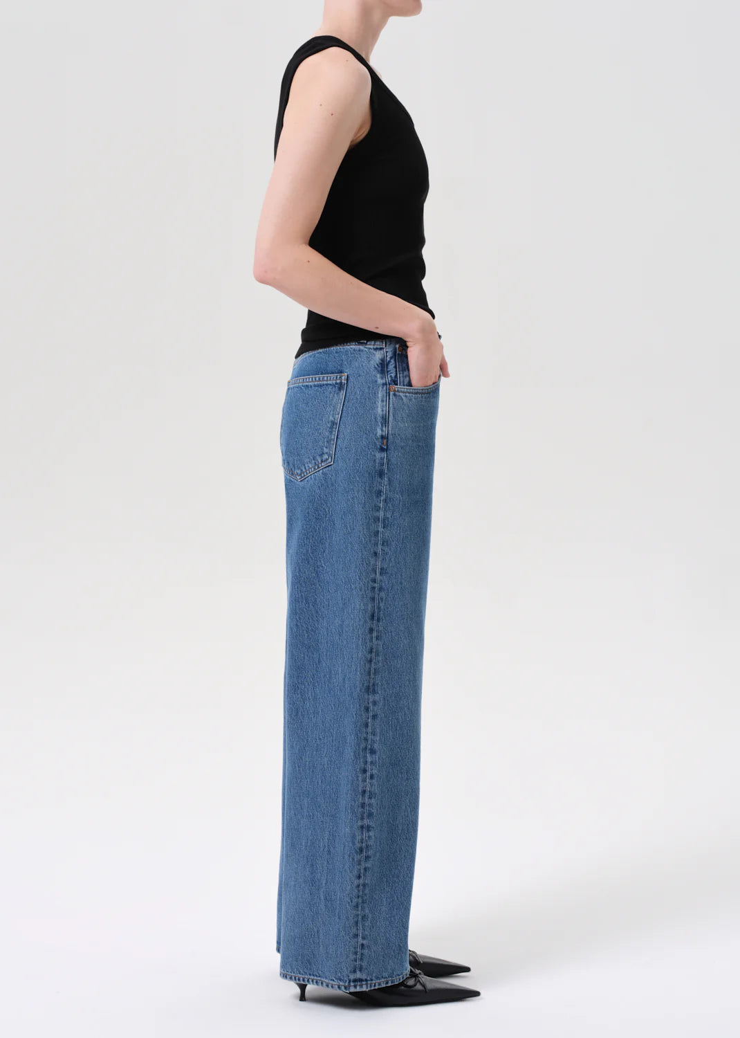 Low Curve Jean In Myth