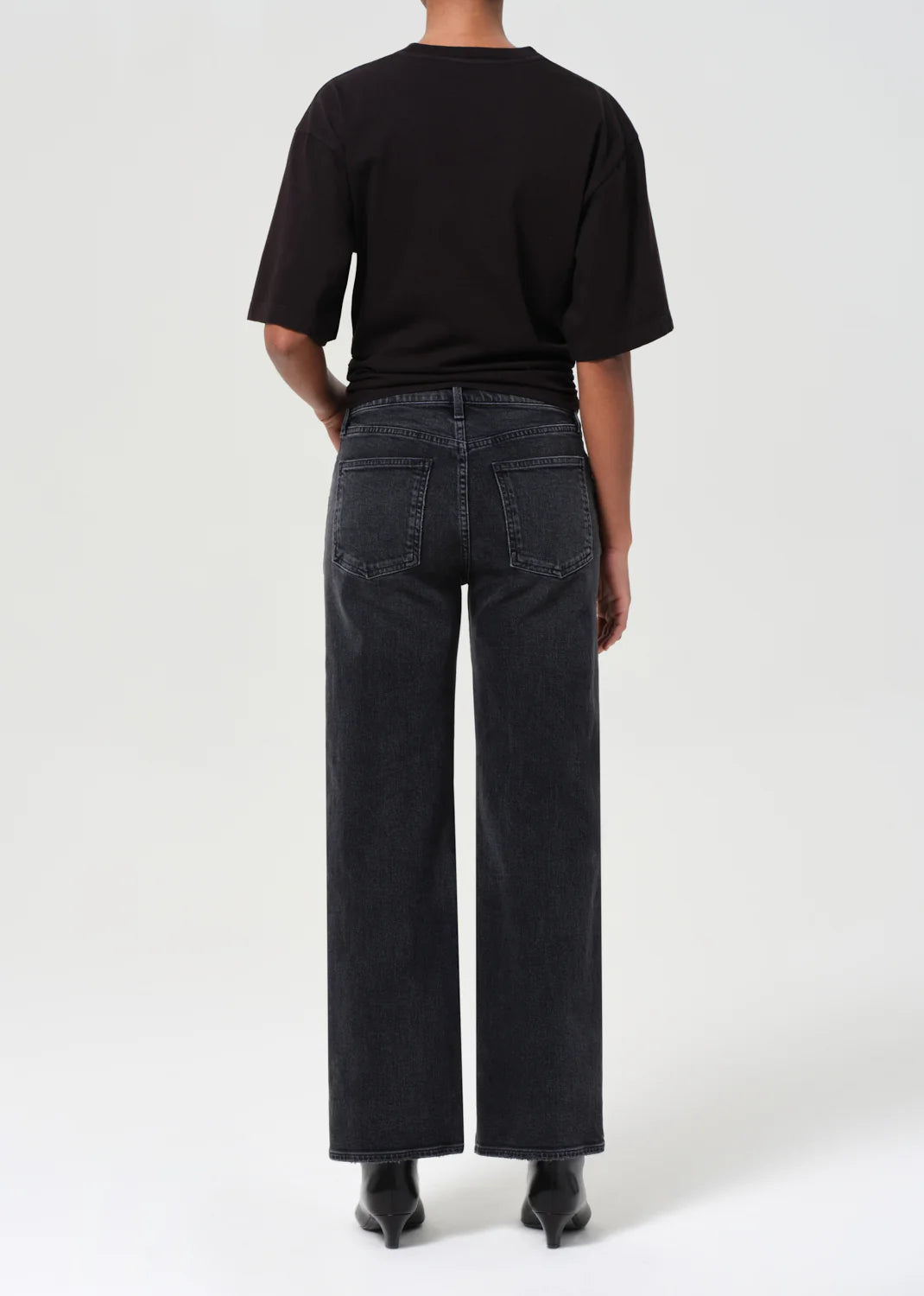 Harper Straight Jean (Stretch) in Radius