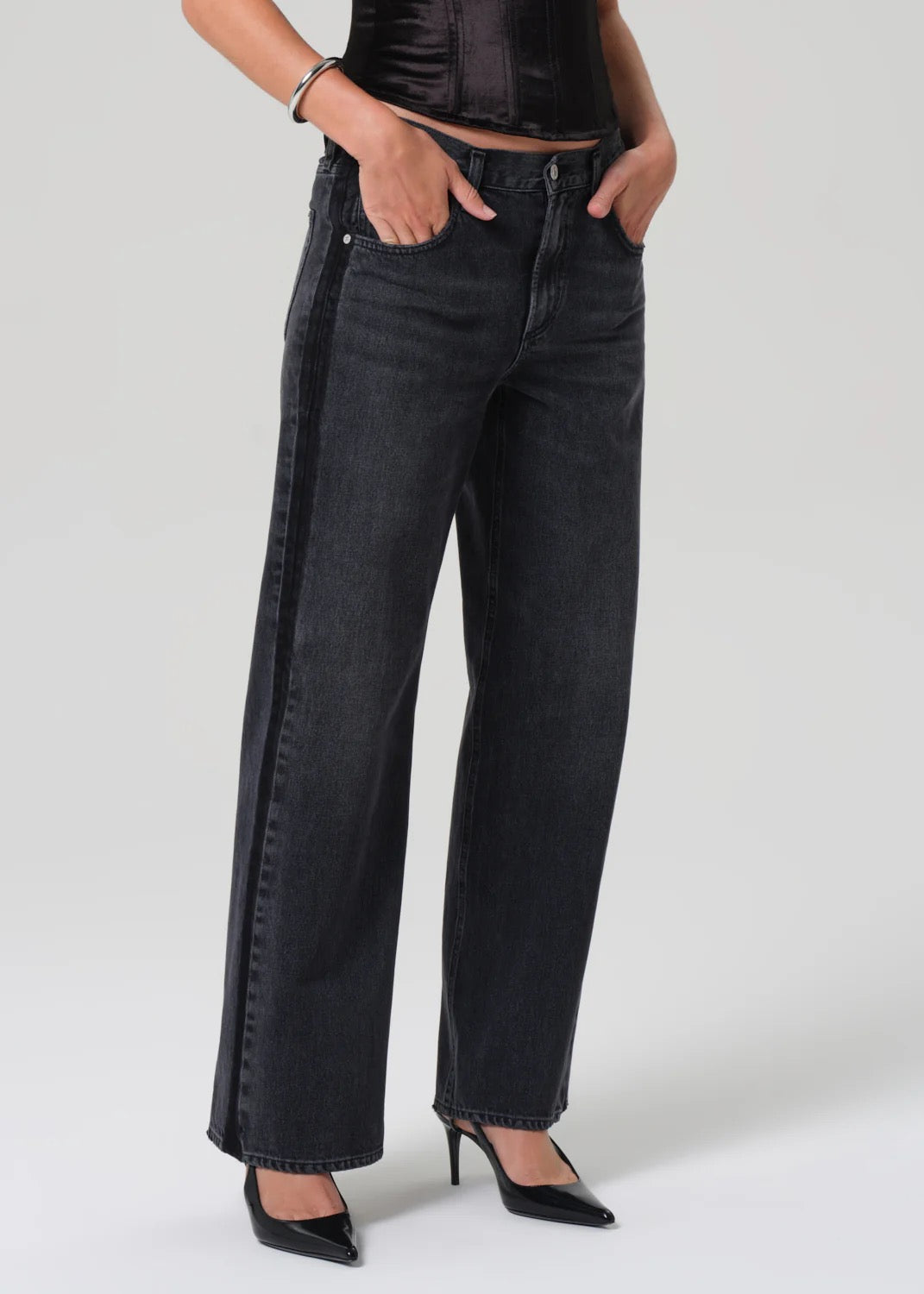 Lindz Easy Straight Tuxedo Stripe in Kuro