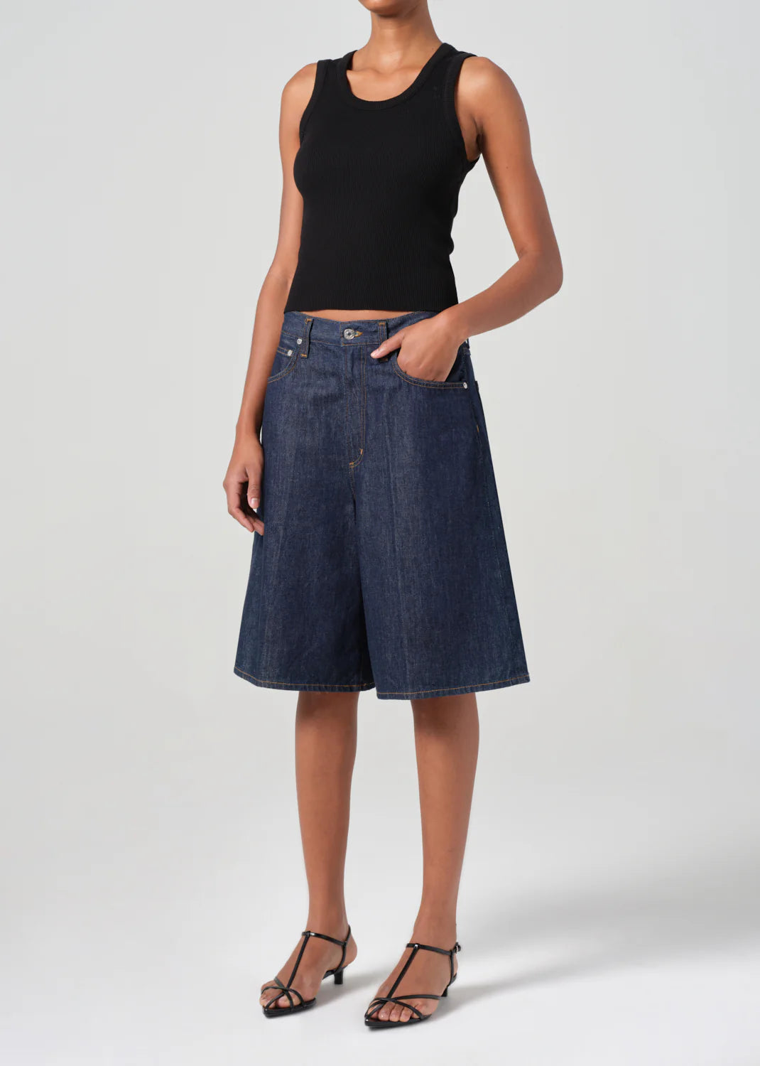 Shrunken Poppy Tank Black