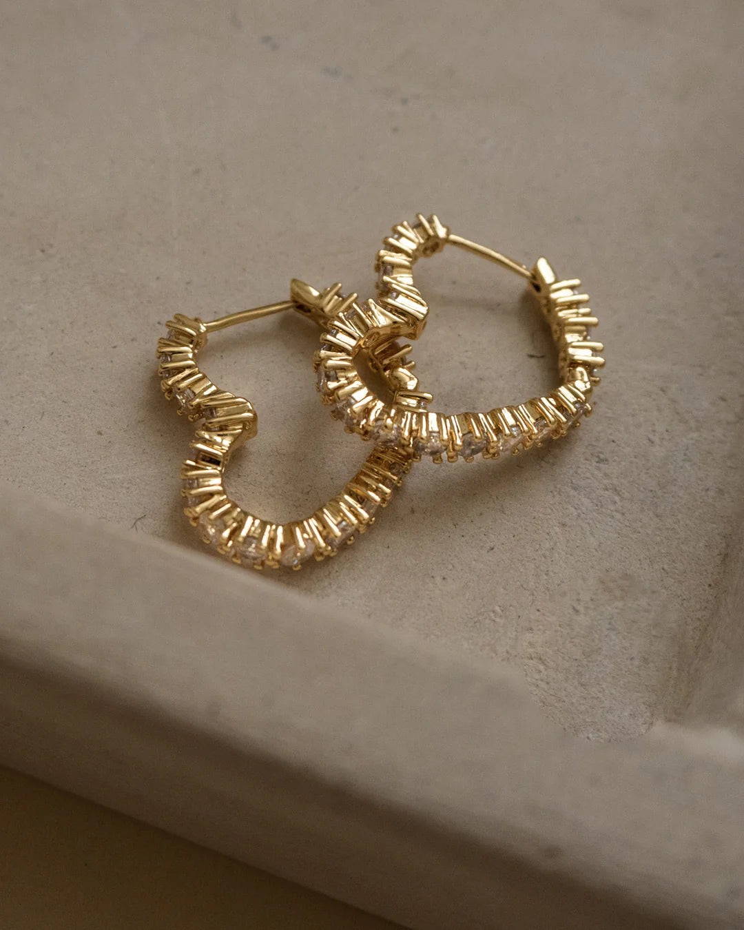 Diamond Heart Bijoux Hoops Gold