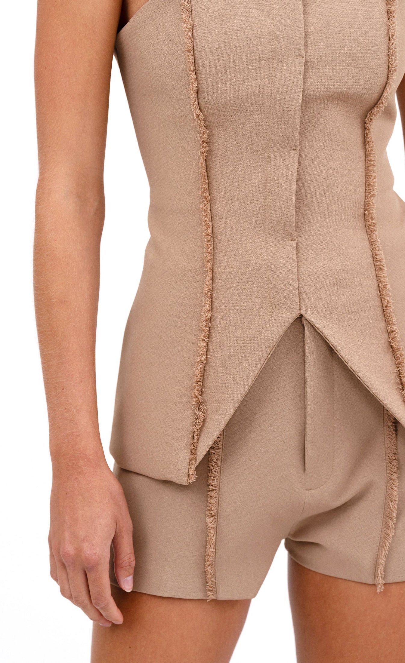 Hedda Short